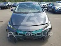2017 Toyota PRIUS photo