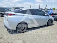 2017 Toyota PRIUS фото