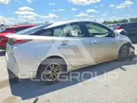 2017 Toyota PRIUS фото