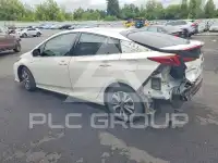 2017 Toyota PRIUS photo