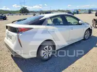 2017 Toyota PRIUS photo