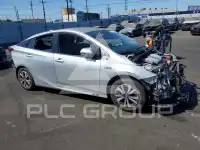2017 Toyota PRIUS photo