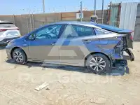 2017 Toyota PRIUS фото