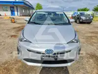 2017 Toyota PRIUS photo