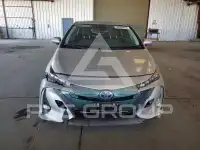 2017 Toyota PRIUS photo