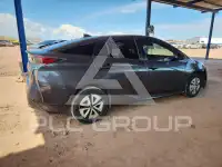 2017 Toyota PRIUS photo