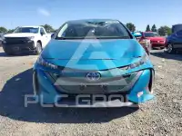 2017 Toyota PRIUS фото