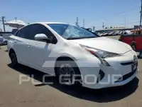 2017 Toyota PRIUS photo