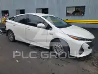 2017 Toyota PRIUS photo