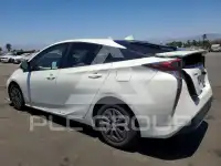 2017 Toyota PRIUS photo
