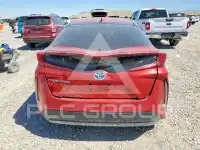 2017 Toyota PRIUS photo