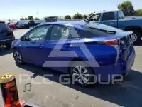 2017 Toyota PRIUS фото