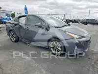 2017 Toyota PRIUS photo