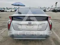 2017 Toyota PRIUS photo