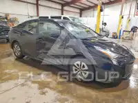 2017 Toyota PRIUS photo