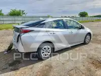 2017 Toyota PRIUS photo