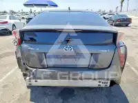 2017 Toyota PRIUS photo