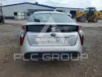 2017 Toyota PRIUS photo