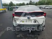2017 Toyota PRIUS photo