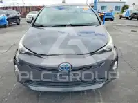 2017 Toyota PRIUS photo