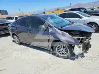 2017 Toyota PRIUS photo