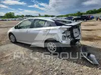 2017 Toyota PRIUS photo