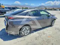 2017 Toyota PRIUS photo