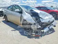 2017 Toyota PRIUS фото