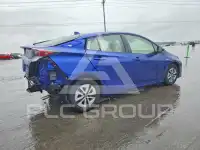 2017 Toyota PRIUS photo