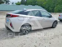 2017 Toyota PRIUS photo