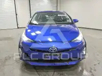 2017 Toyota PRIUS photo