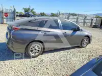 2017 Toyota PRIUS фото