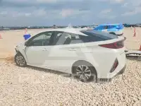 2017 Toyota PRIUS photo
