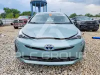 2017 Toyota PRIUS photo