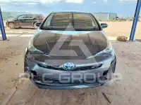 2017 Toyota PRIUS photo