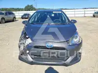 2017 Toyota PRIUS photo