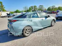 2017 Toyota PRIUS фото