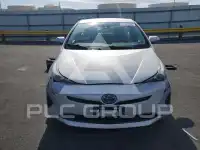2017 Toyota PRIUS photo