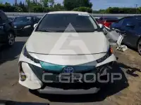 2017 Toyota PRIUS photo