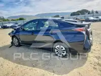 2017 Toyota PRIUS photo