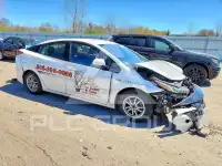 2017 Toyota PRIUS photo