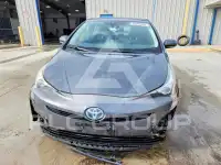 2017 Toyota PRIUS photo