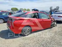 2017 Toyota PRIUS photo