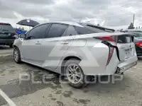 2017 Toyota PRIUS photo