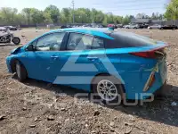 2017 Toyota PRIUS photo