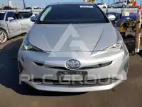 2017 Toyota PRIUS photo