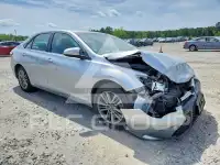 2017 Toyota CAMRY фото