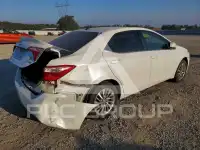 2017 Toyota COROLLA фото