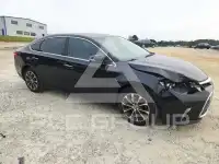 2017 Toyota AVALON photo