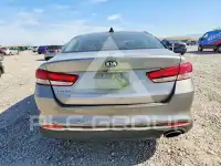 2017 KIA Optima photo
